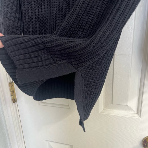 Able Rose Relaxed Sweater Tunic-S, Black - Picture 5 of 6